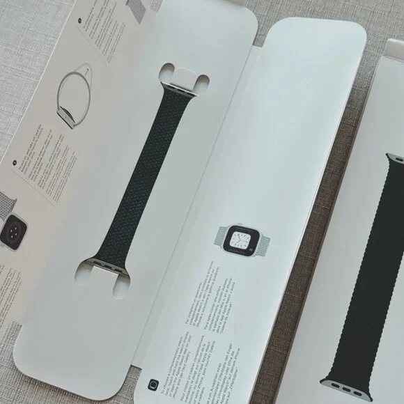 Official Apple Watch Band Braided Solo Loop, 38 40 41mm, Size 4, Green & Purple - Picture 7 of 9